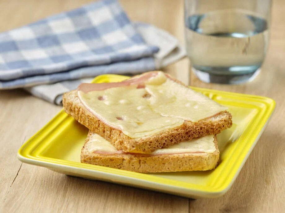 Sandwich mixto de jamón y queso
